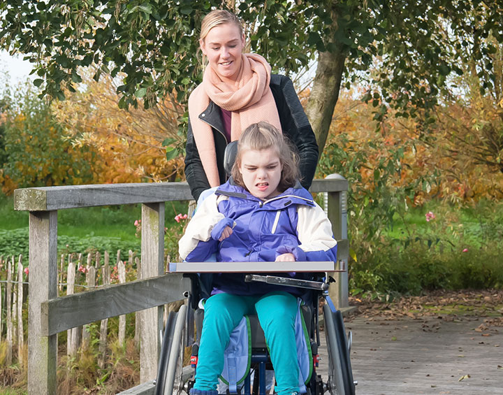 campaign_intro_poster_img